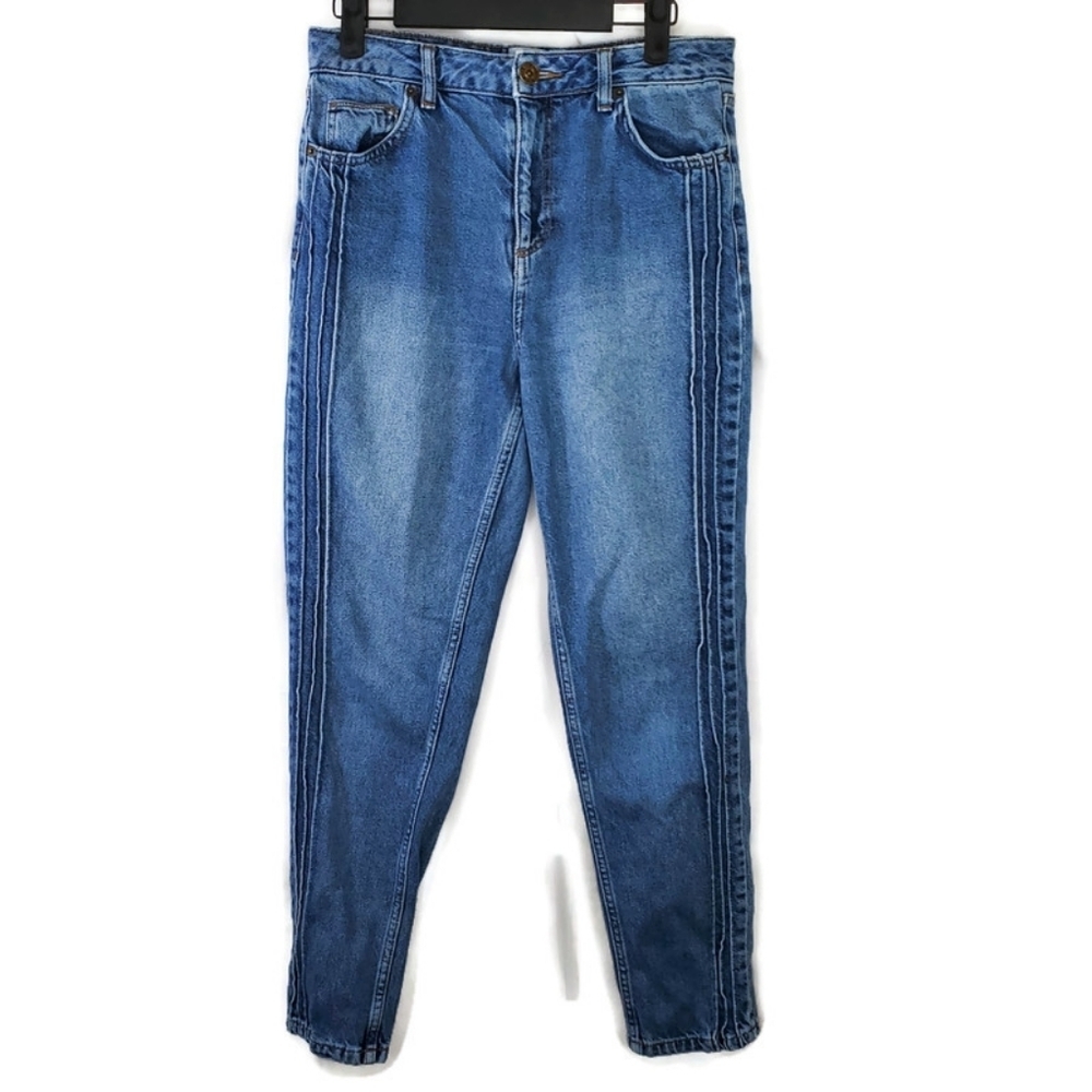 Urban Outfitters BDG Mom Blue Denim Tapererd Ankle Jeans Size W28